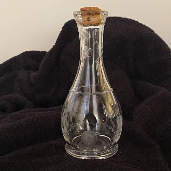 Vintage Heisey Glass Bitters Bottle with Circus Etch Lion Tamer 6" tall - Picture 13 of 16